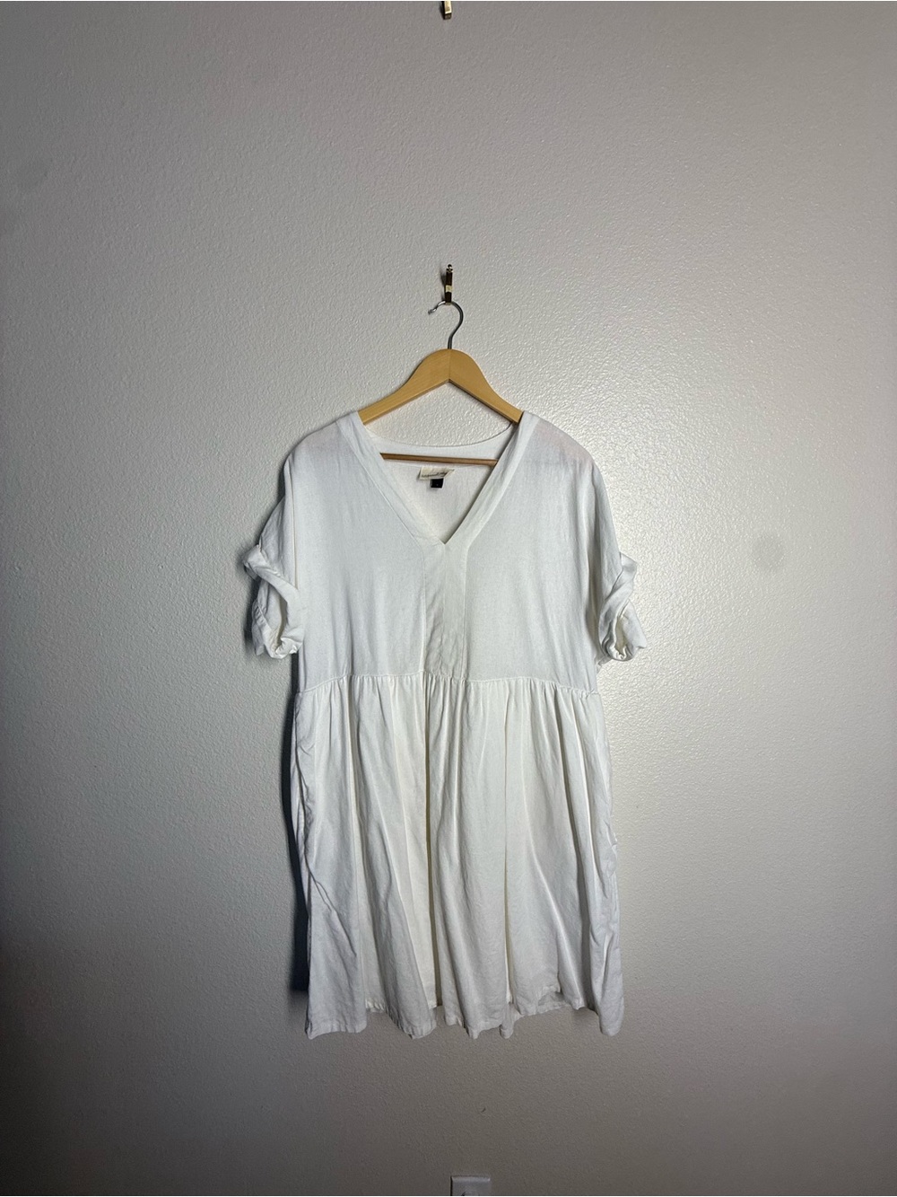 Universal Thread White V-Neck Flow Dress- TINY SPOT